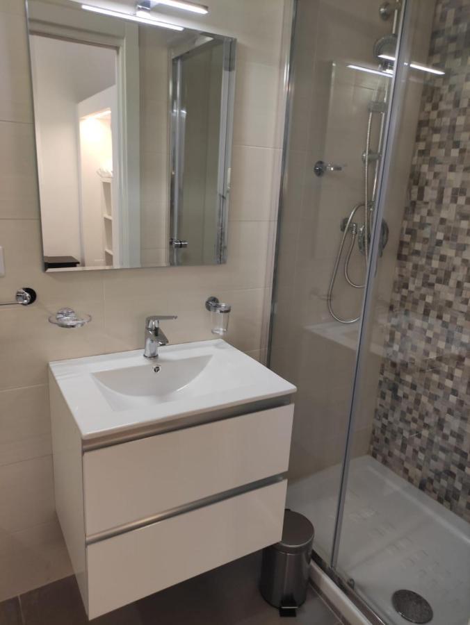 Mareluna Rooms Маргерита-ді-Савоя Екстер'єр фото